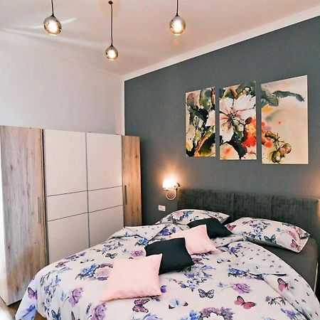 Apartment Carissima-Direct On Sea, Lovran-Opatija Zewnętrze zdjęcie